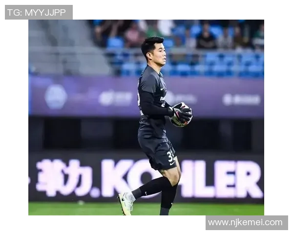 足球明星大器晚成的传奇人生与职业生涯的蜕变之路