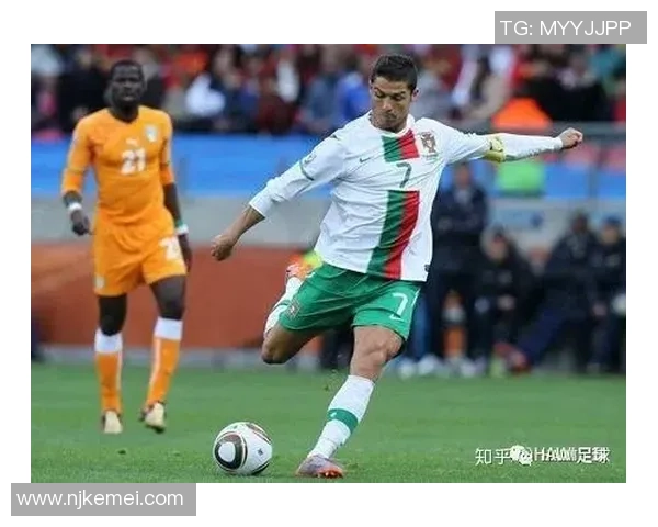 足球明星的脚法射门技巧解析与精彩瞬间回顾 足球明星的脚法射门技巧解析与精彩瞬间回顾